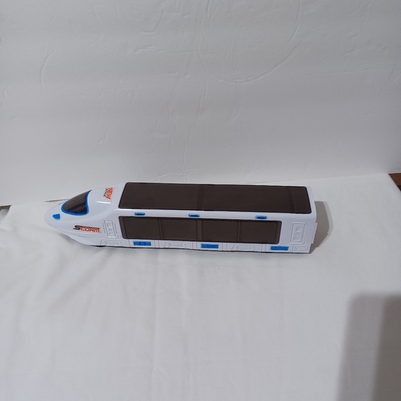 3D Battery Operated Bump & Go Toy Train Music Flashing Lights - Picture 9 of 10